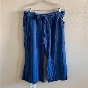 Wide leg cropped pants